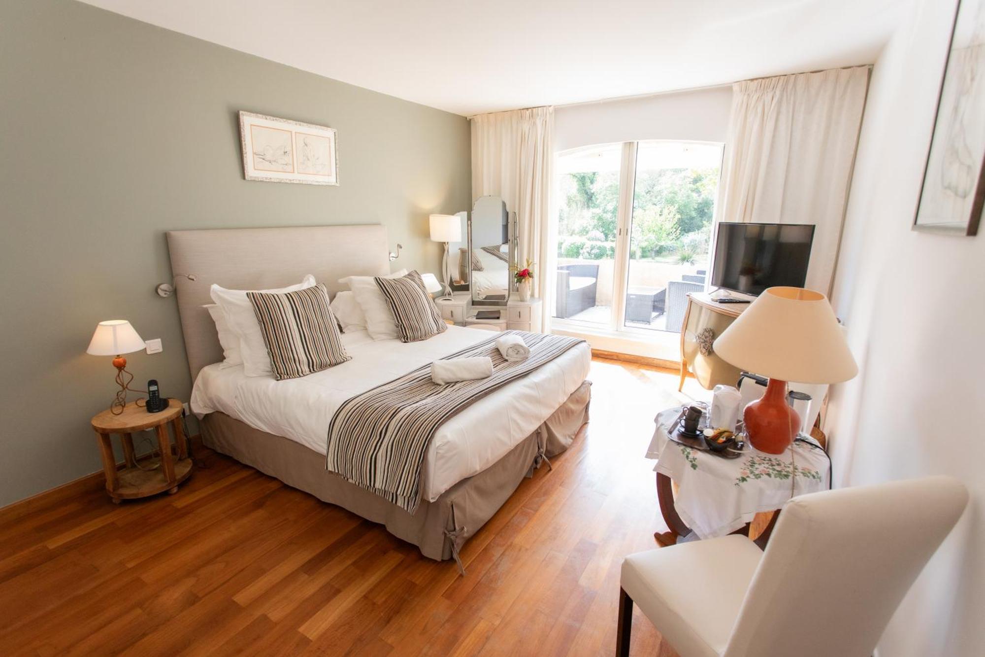 Hotel Le Verger Maelvi Grimaud Phòng bức ảnh