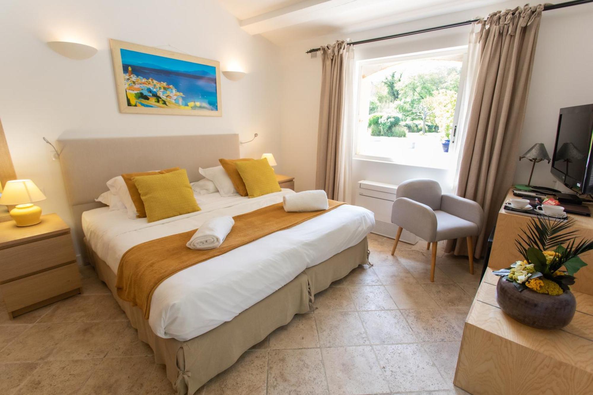 Hotel Le Verger Maelvi Grimaud Phòng bức ảnh